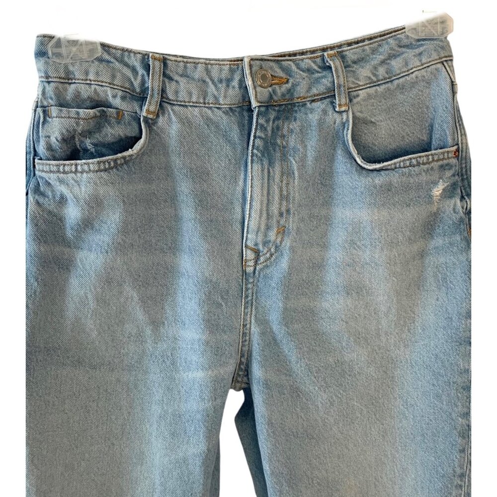 ZARA Light Wash Blue Distressed High-Rise Straight Leg Mom Jeans Size 8 - Picture 2 of 7